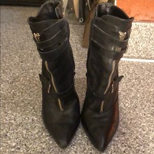 Women’s leather boot